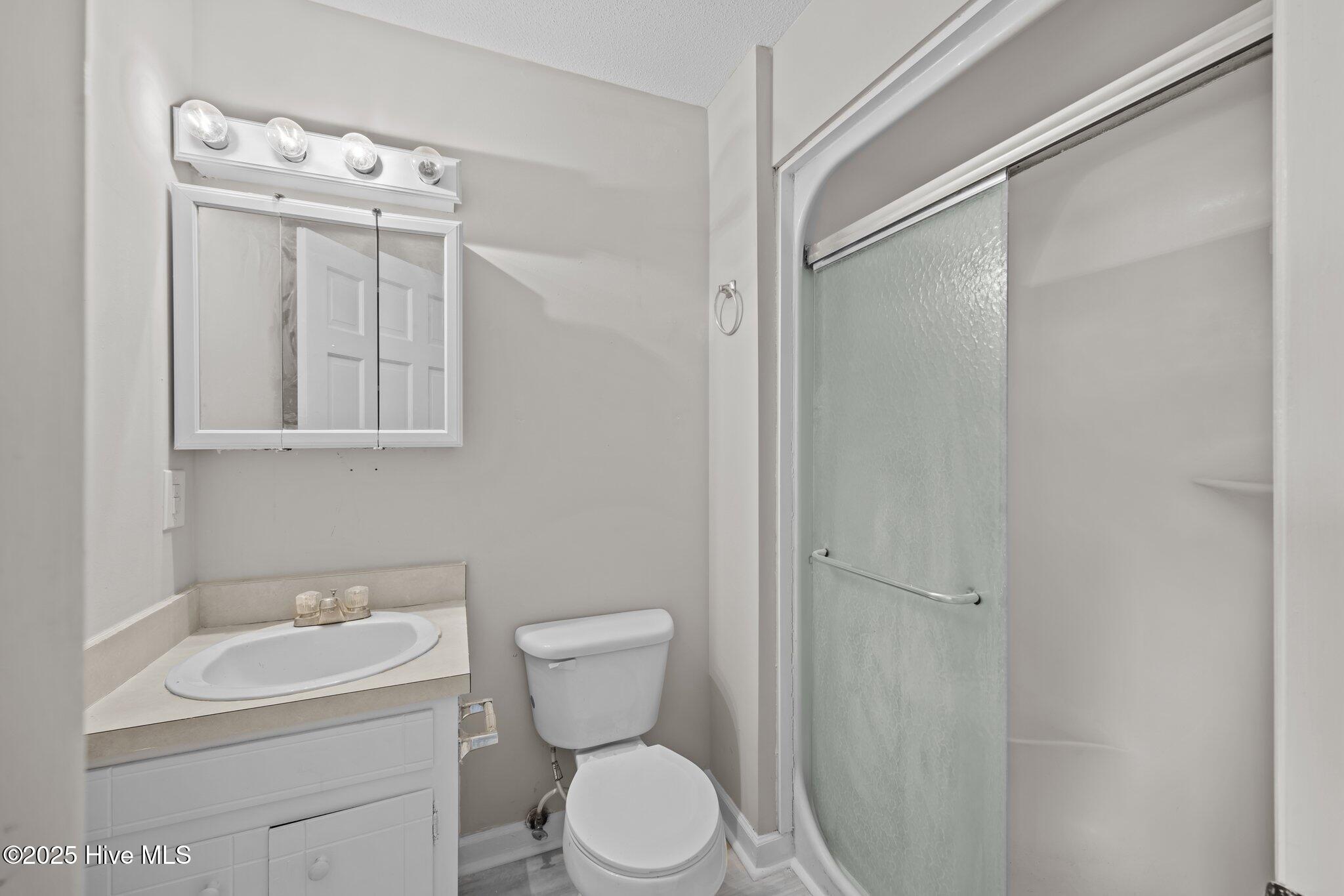 125 Pirates Road, Unit 2 New Bern, NC 28562 - Photo 28 of 46 27-web-or-mls-0C0A3511