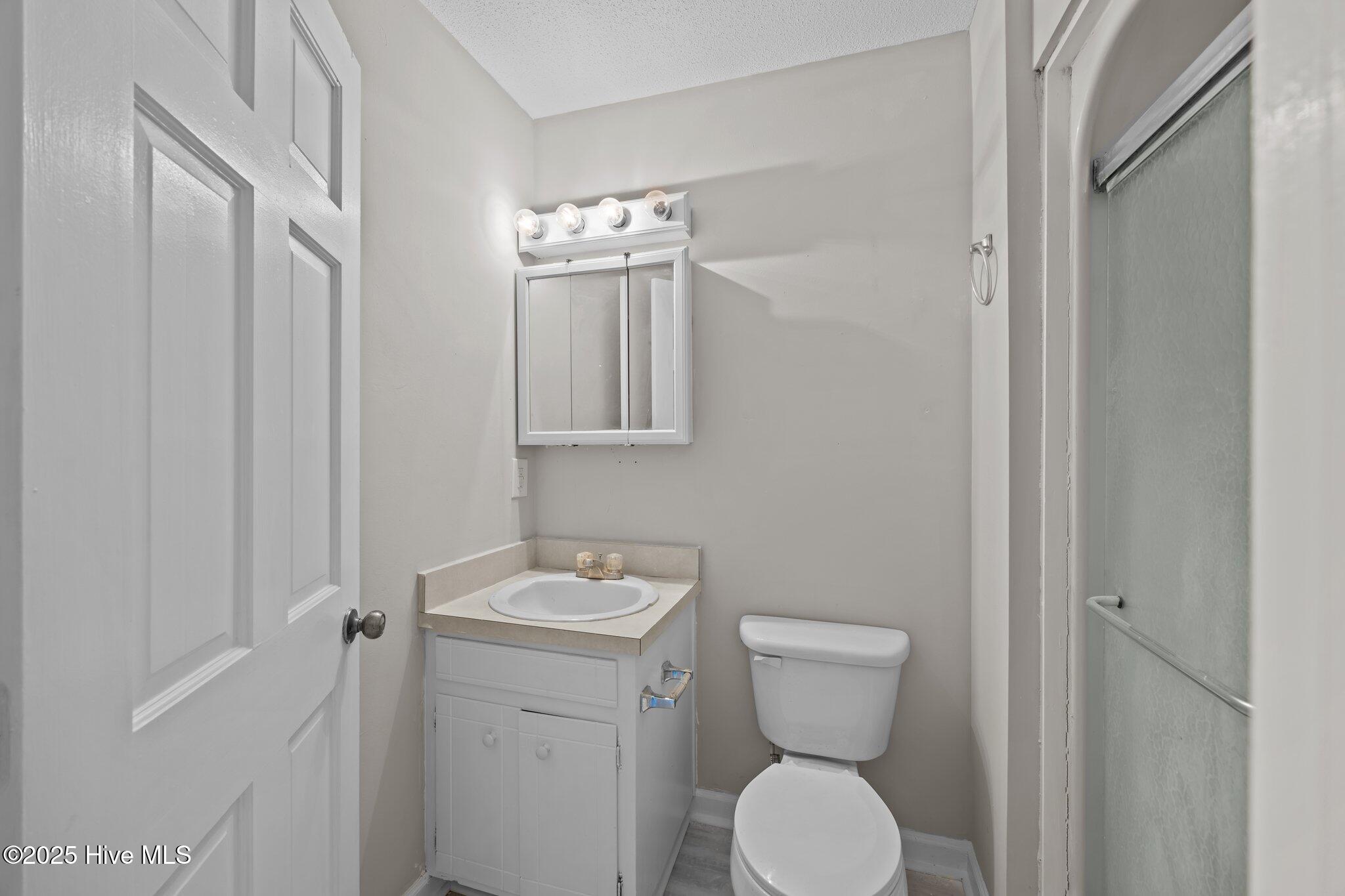 125 Pirates Road, Unit 2 New Bern, NC 28562 - Photo 29 of 46 28-web-or-mls-0C0A3514