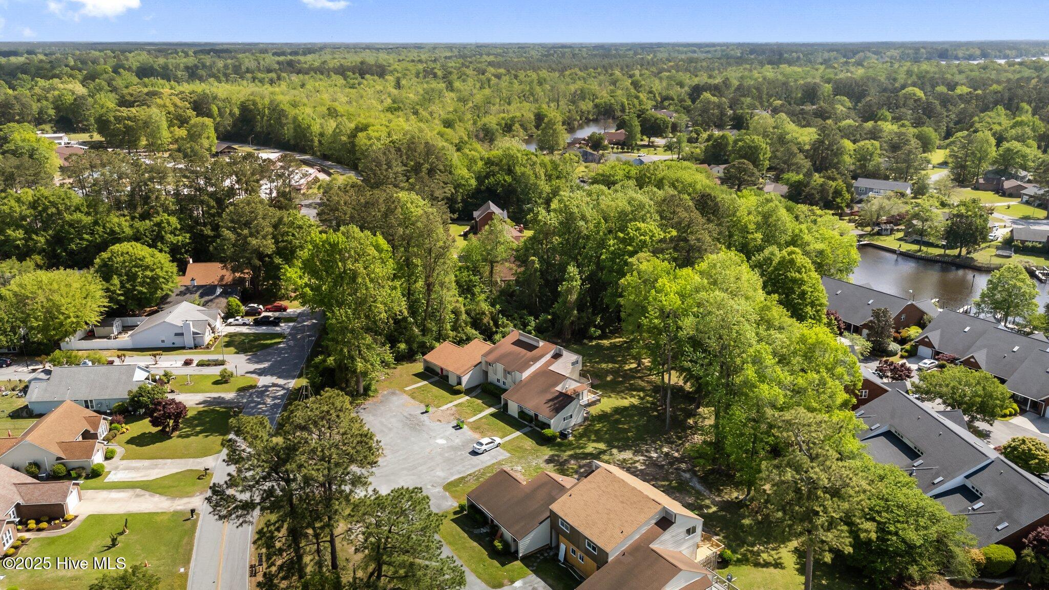 125 Pirates Road, Unit 2 New Bern, NC 28562 - Photo 45 of 46 44-web-or-mls-DJI_20250421104004_0016_D