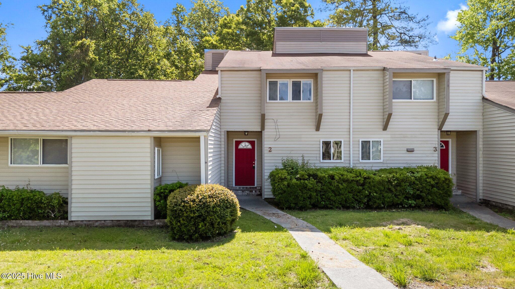 125 Pirates Road, Unit 2 New Bern, NC 28562 - Photo 6 of 46 5-web-or-mls-DJI_20250421103412_0004_D