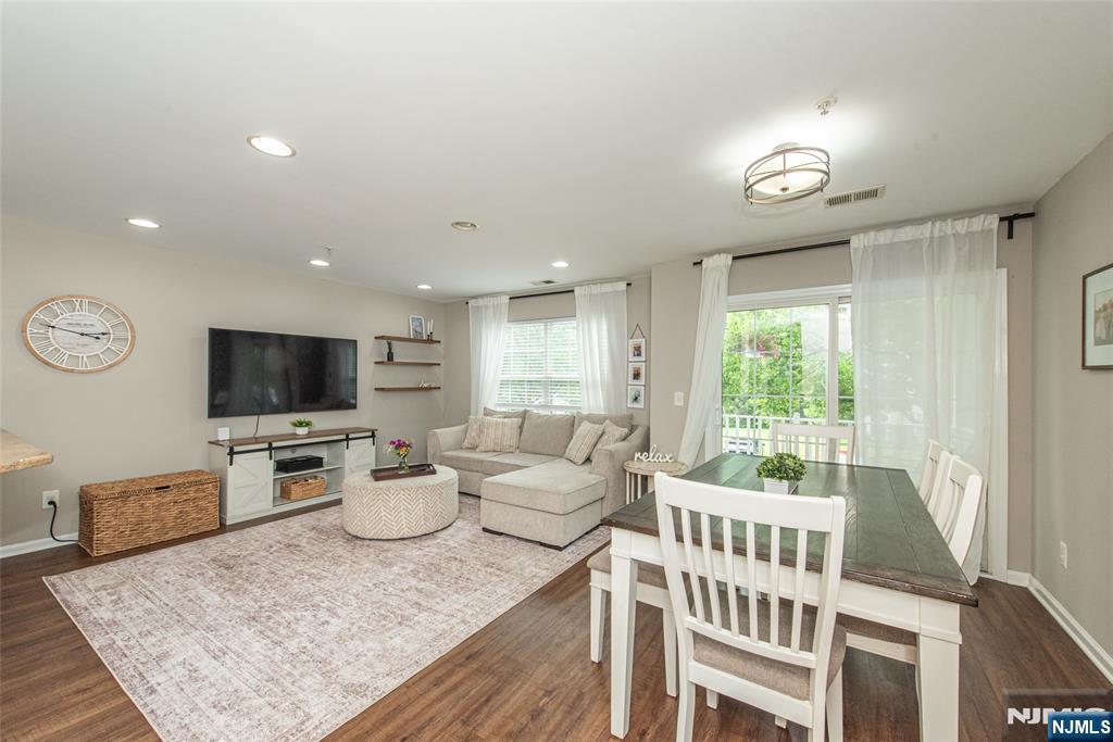 92 Carter Road Wanaque, NJ 07420 - Photo 6 of 21