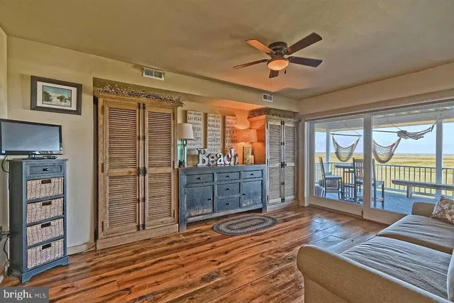 a close view of sink