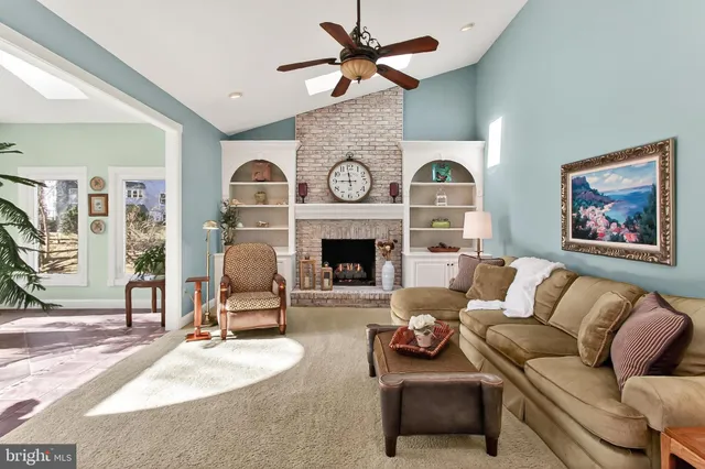 $990,000 | 6226 Point Court, Centreville, VA 20120