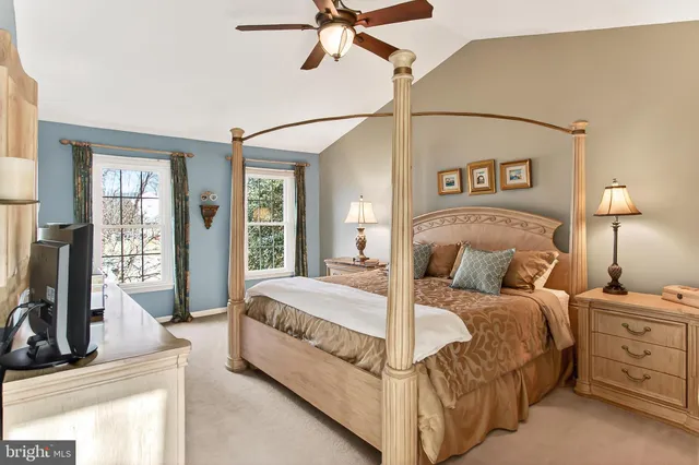 $990,000 | 6226 Point Court, Centreville, VA 20120