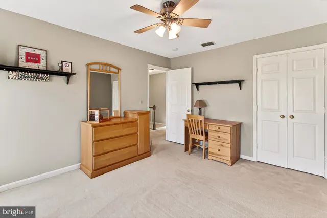 $990,000 | 6226 Point Court, Centreville, VA 20120