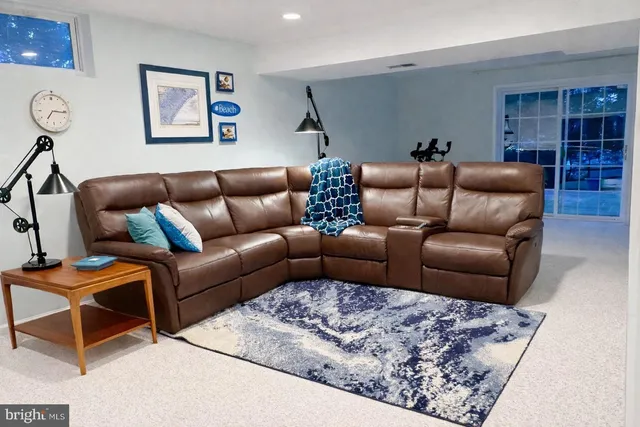 $990,000 | 6226 Point Court, Centreville, VA 20120