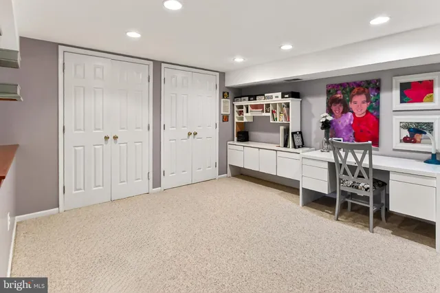 $990,000 | 6226 Point Court, Centreville, VA 20120