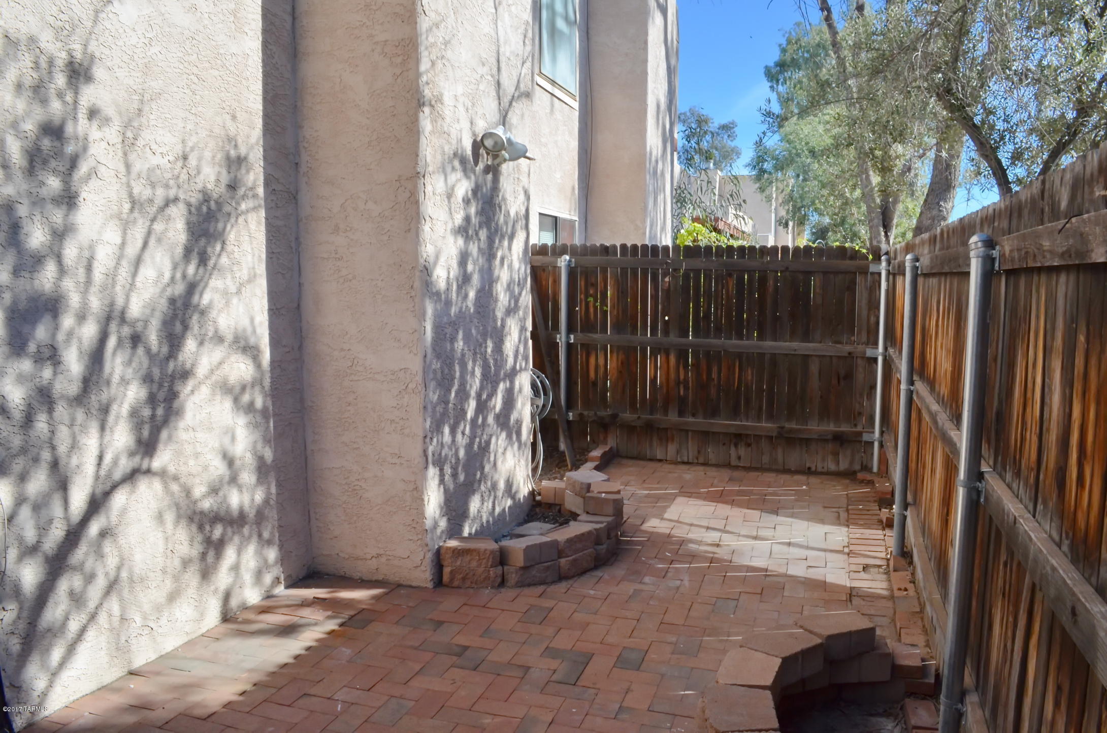 1949 North Swan Road, Unit 17 Tucson, AZ 85712 - Photo 33 of 34