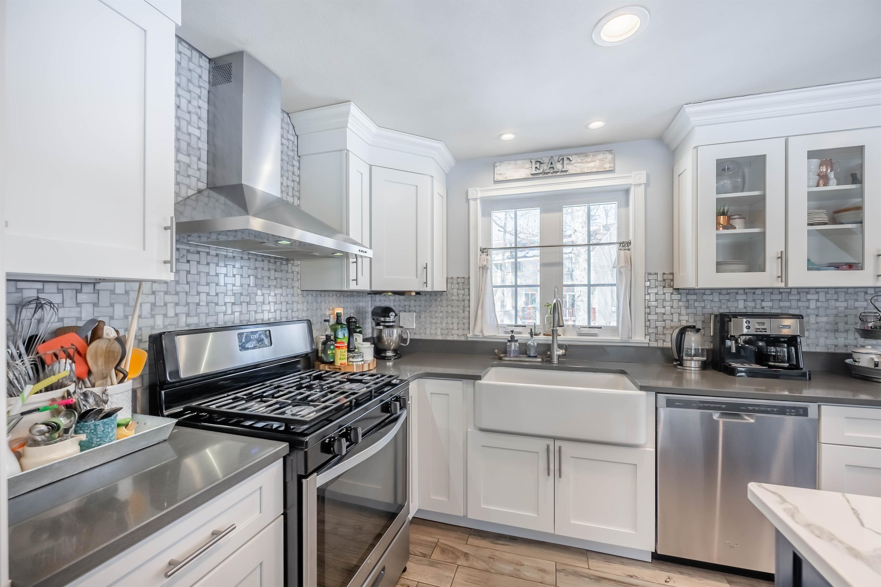 50 Conleys Grove Road Derry, NH 03038 - Photo 13 of 33