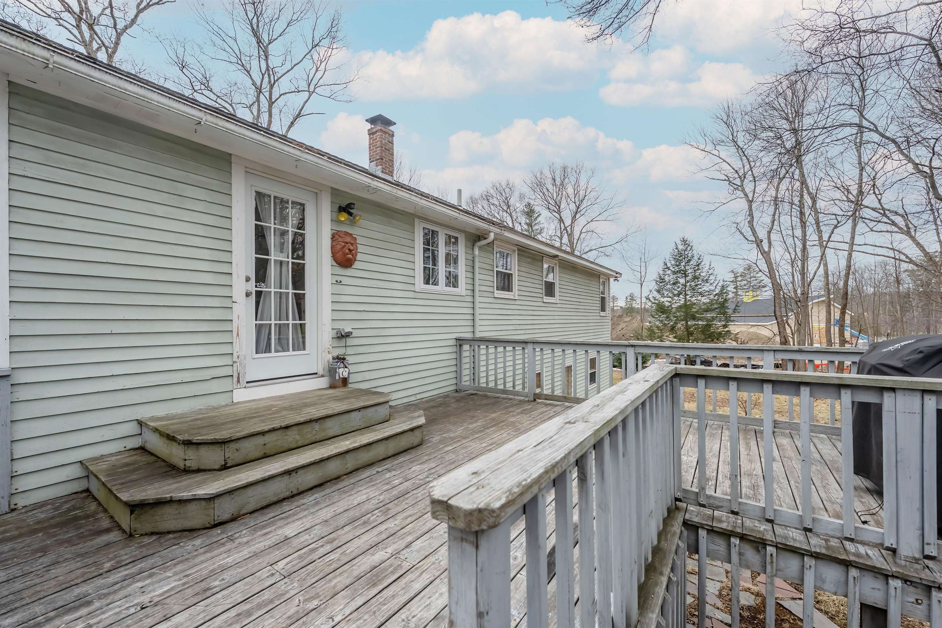 50 Conleys Grove Road Derry, NH 03038 - Photo 4 of 33