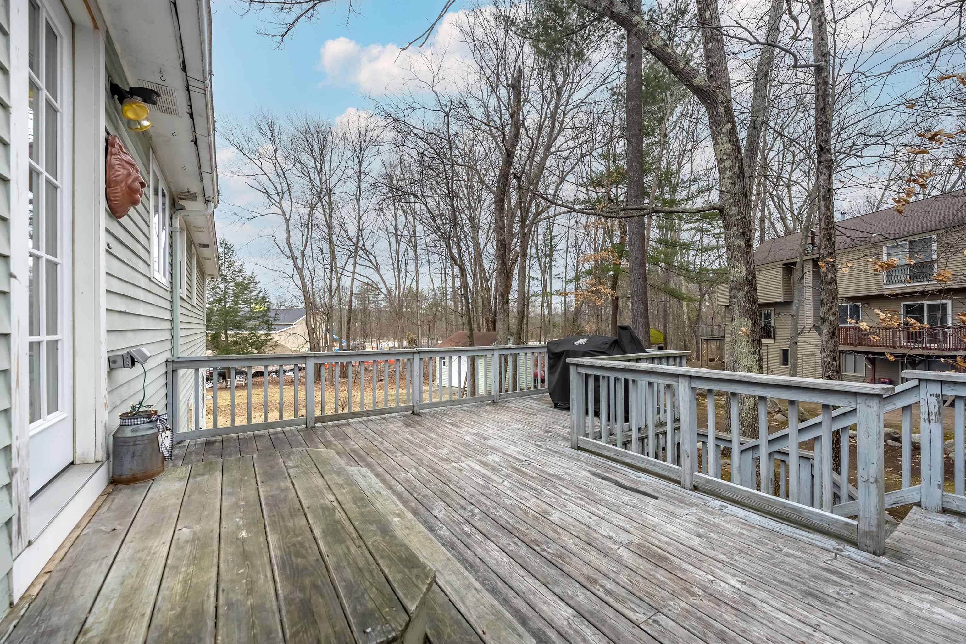 50 Conleys Grove Road Derry, NH 03038 - Photo 5 of 33