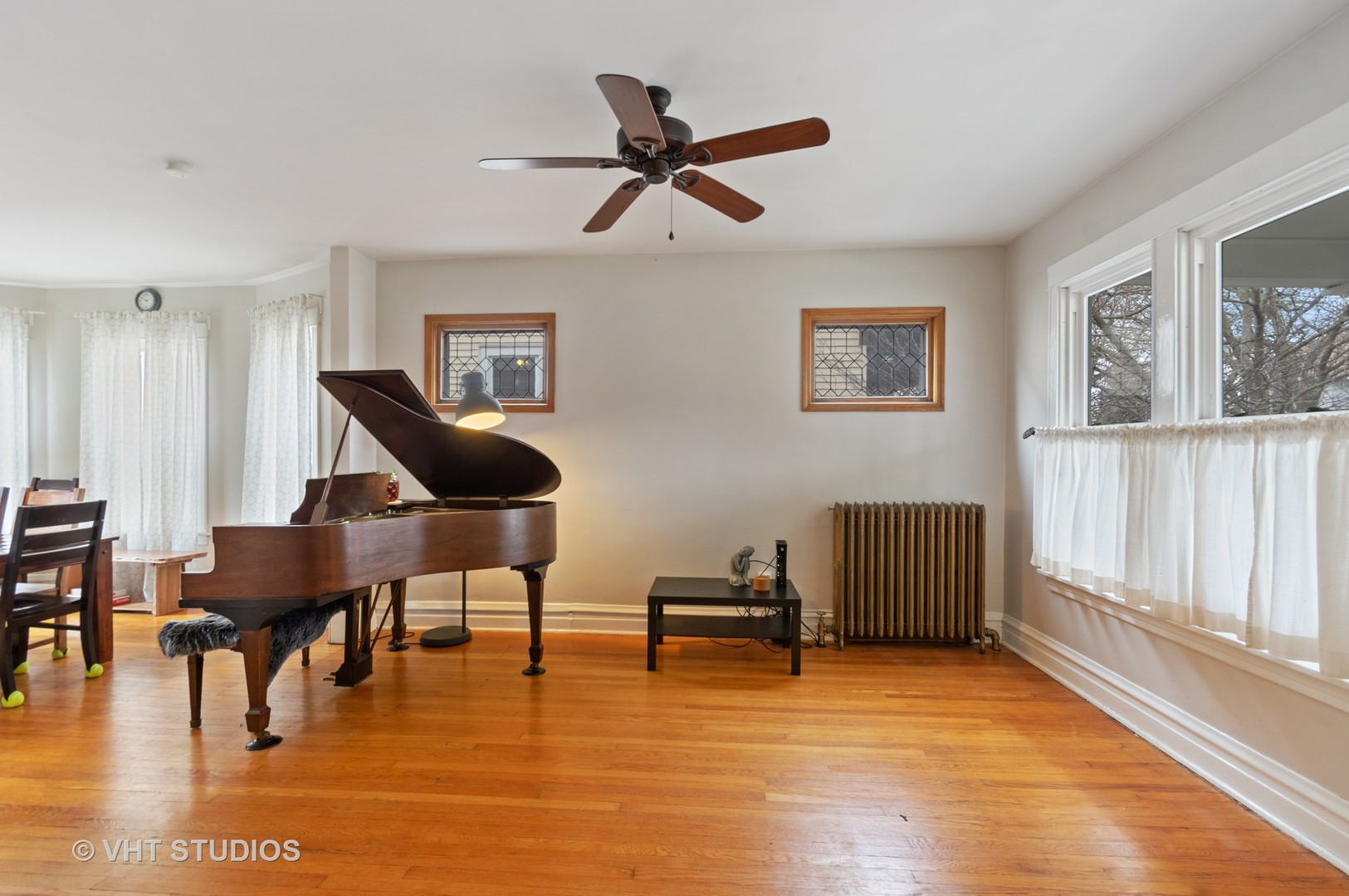 3751 North Ridgeway Avenue Chicago, IL 60618 - Photo 3 of 19