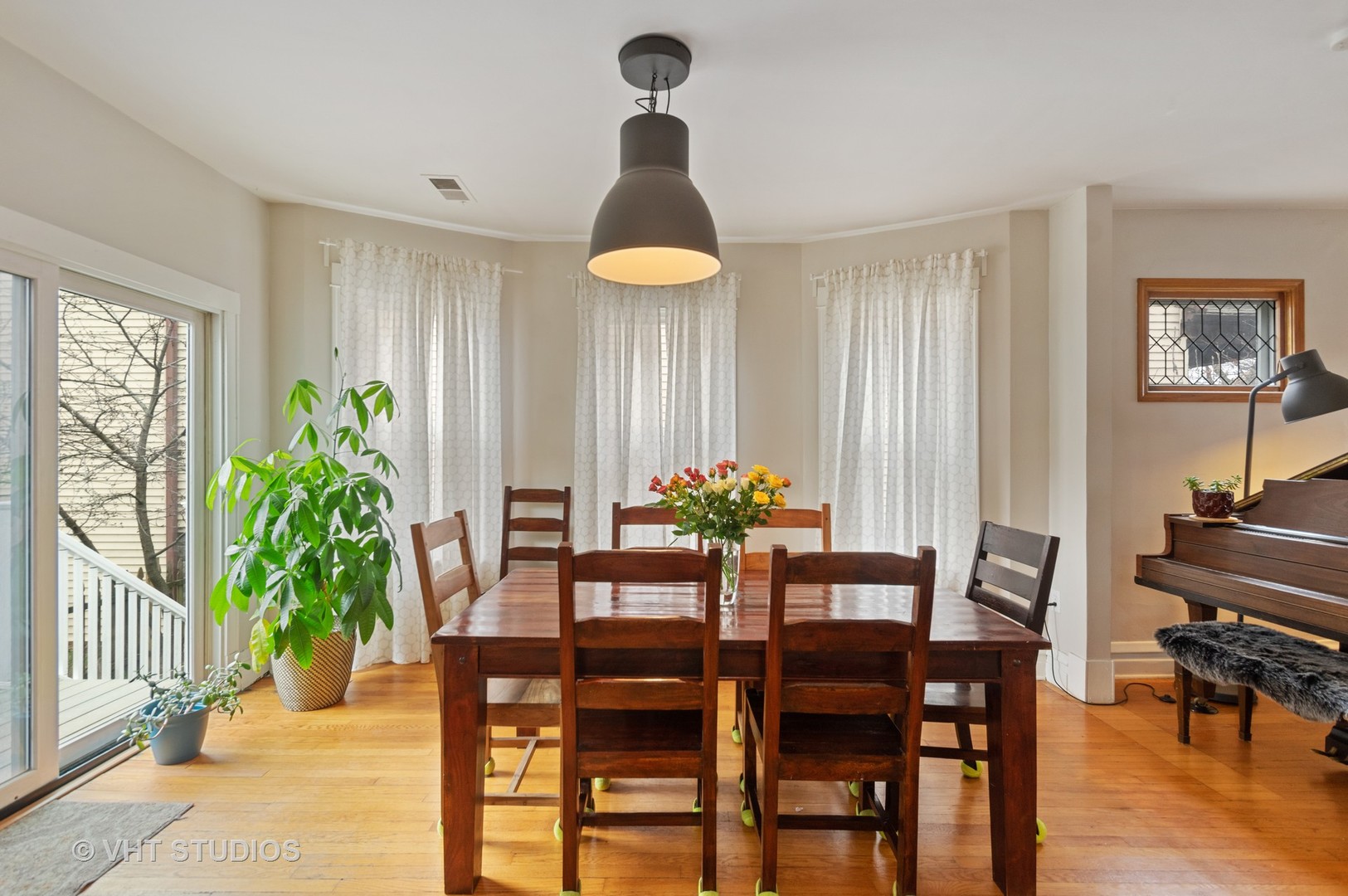 3751 North Ridgeway Avenue Chicago, IL 60618 - Photo 4 of 19