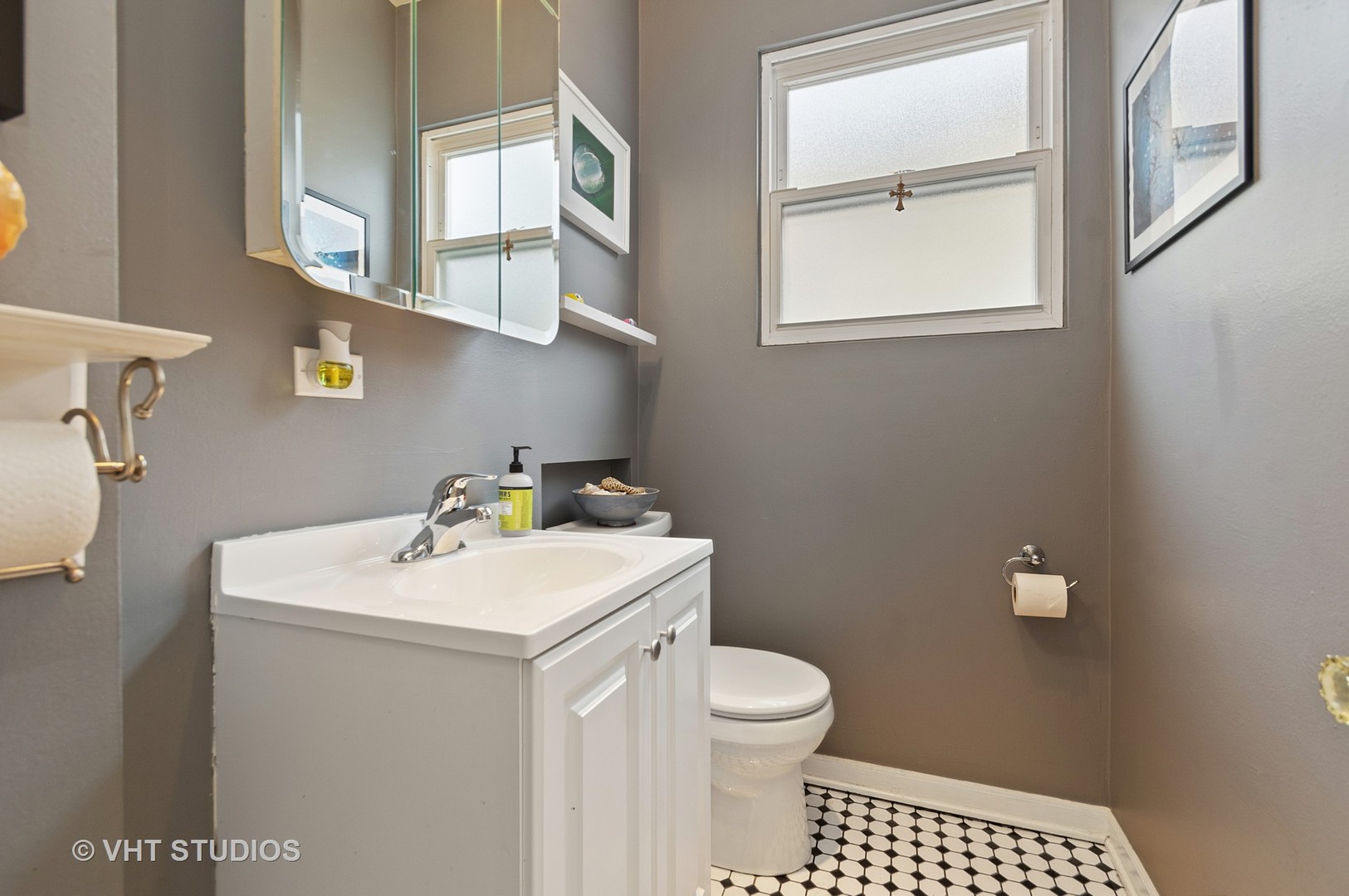 3751 North Ridgeway Avenue Chicago, IL 60618 - Photo 5 of 19
