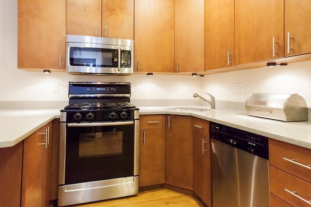 30 Edgerly Road, Unit 1 Boston, MA 02115 - Photo 5 of 11 Gallery Image 5