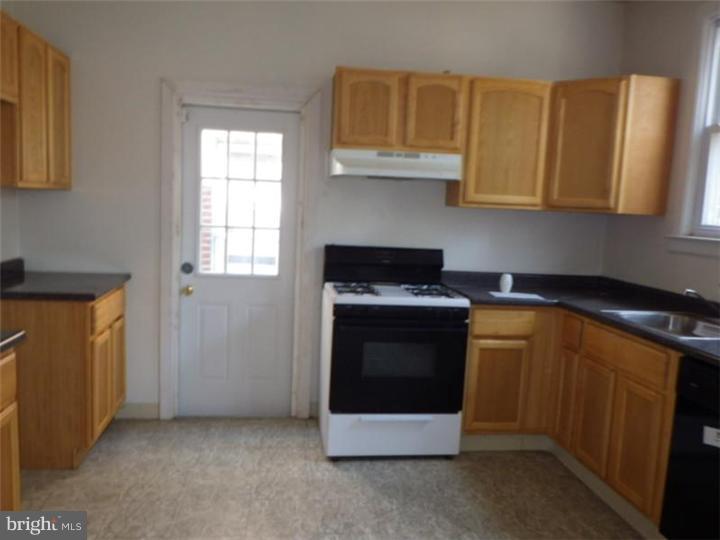 505 Holly Road Lansdowne, PA 19050 - Photo 5 of 13