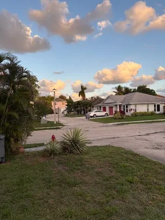 $2,300 | 5724 Boynton Crescent, Boynton Beach, FL 33437