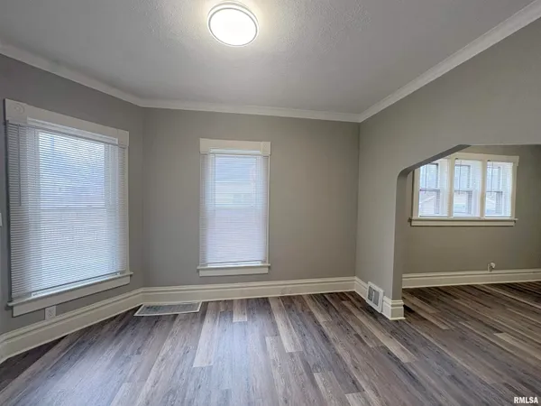 $69,900 | 314 East Archer Avenue, Peoria, IL 61603