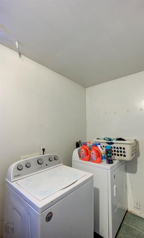120 Bella Vista Loop Homer, LA 71040 - Photo 18 of 27 Laundry area with independent washer and dryer