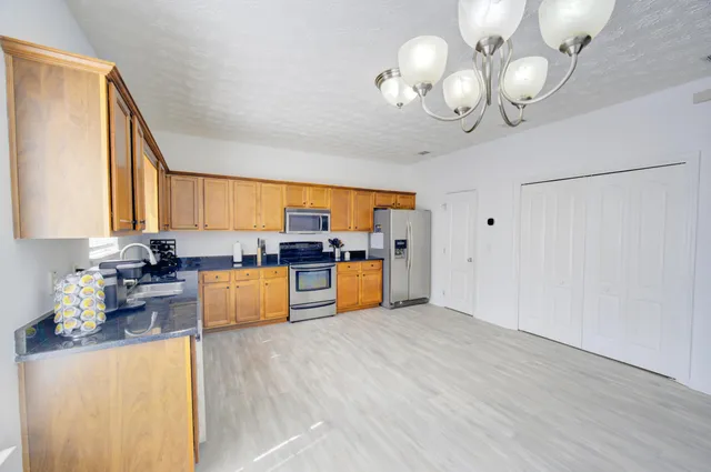 $284,900 | 2488 South Lakeview Drive, Crestview, FL 32536