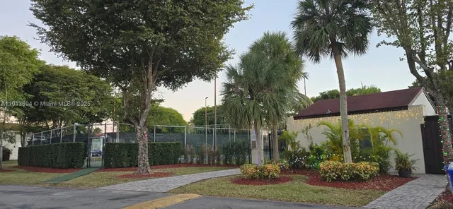 $465,000 | 10454 Northwest 5th Terrace, Unit 430, Miami, FL 33172