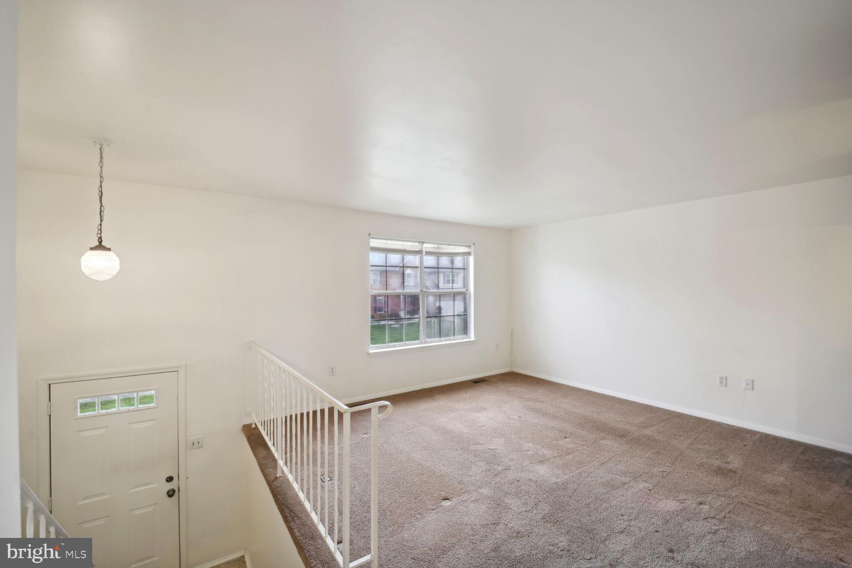 8105 Johnsam Road Clinton, MD 20735 - Photo 6 of 22 Living Room