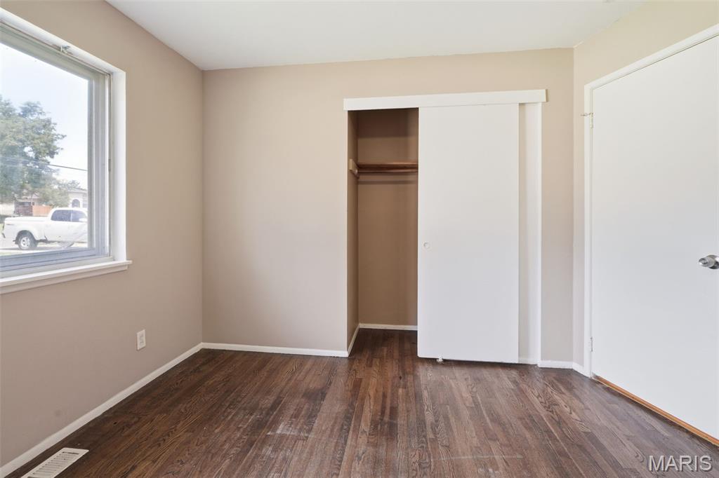 1160 Howdershell Road Florissant, MO 63031 - Photo 11 of 21 Gallery Image 11
