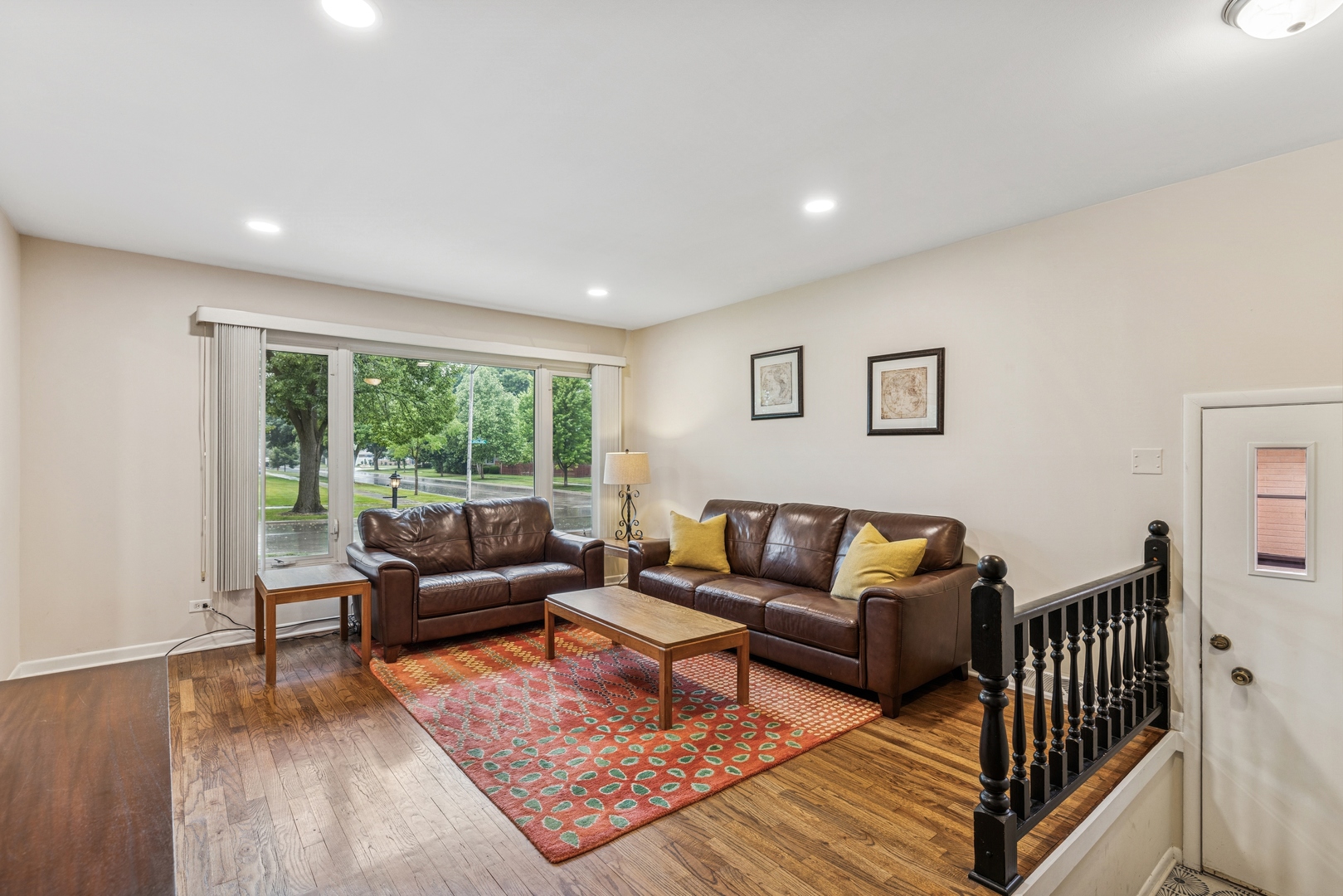 1355 S Highland Ave, Arlington Heights, IL 60005 Compass