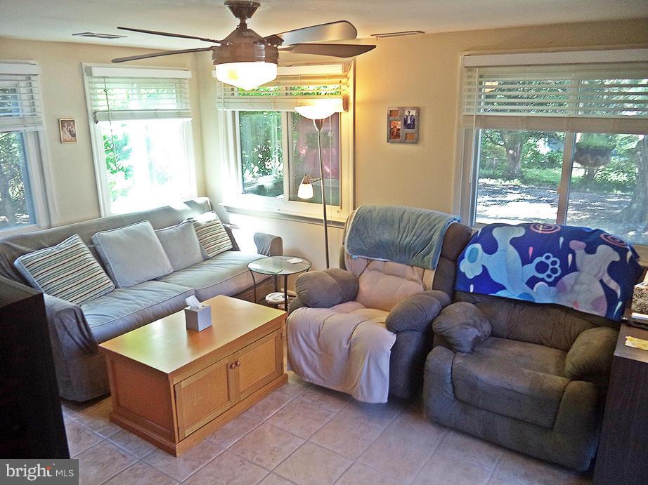 12714 Holdridge Road Silver Spring, MD 20906 - Photo 12 of 30 Family-Room w.SLIDERS to DECK