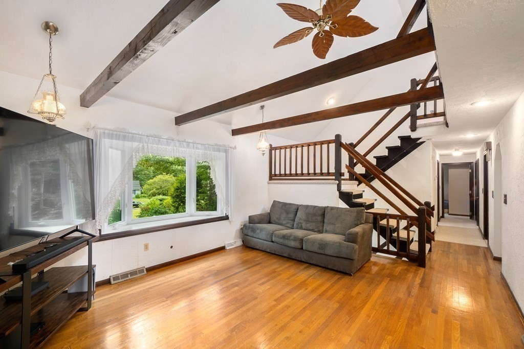 20 Edwards Road Foxboro, MA 02035 - Photo 12 of 38 Gallery Image 12