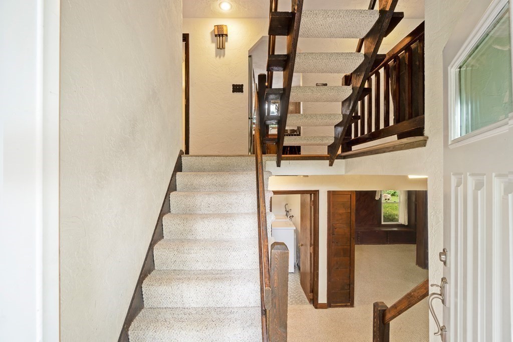 20 Edwards Road Foxboro, MA 02035 - Photo 13 of 38 Gallery Image 13