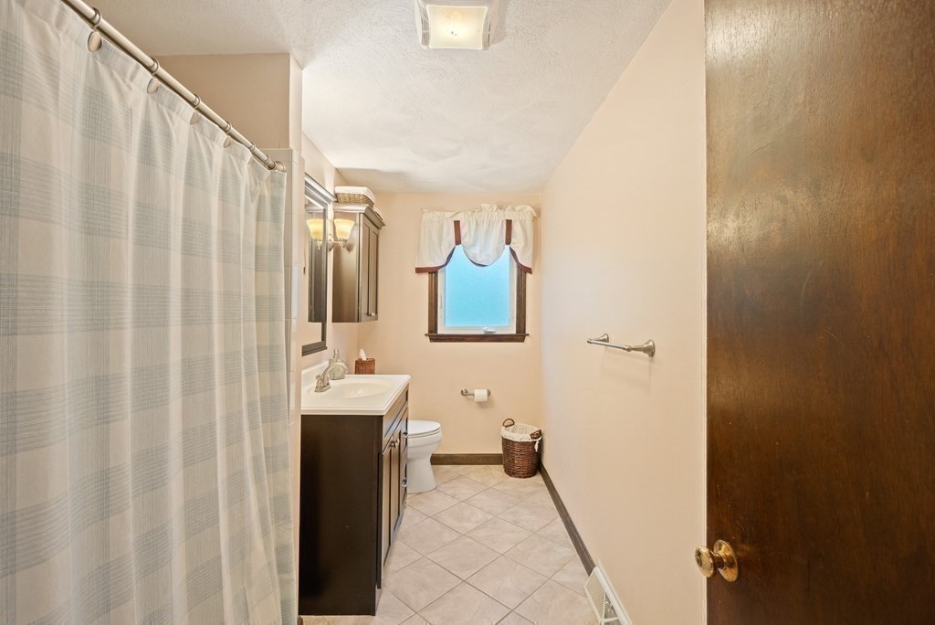 20 Edwards Road Foxboro, MA 02035 - Photo 17 of 38 Gallery Image 17