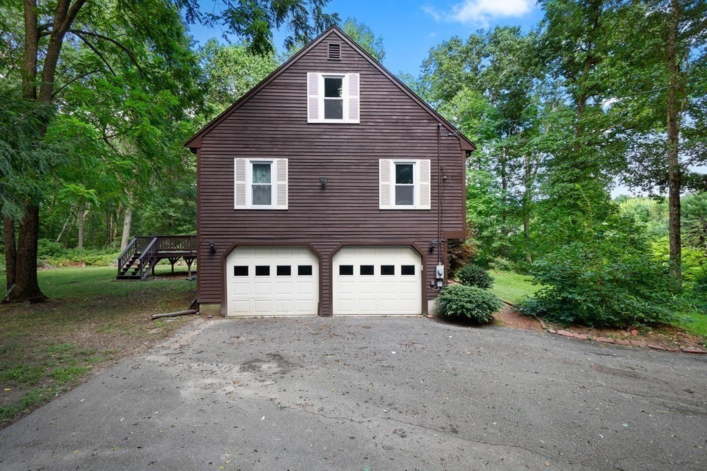 20 Edwards Road Foxboro, MA 02035 - Photo 3 of 38 Gallery Image 3