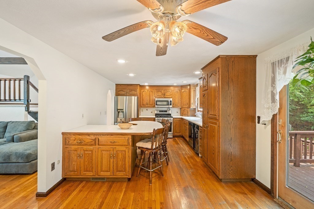 20 Edwards Road Foxboro, MA 02035 - Photo 7 of 38 Gallery Image 7