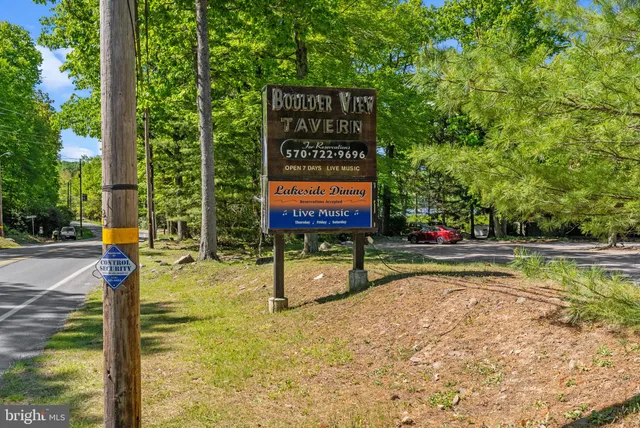 $1,020,000 | 440 Mountainwoods Drive, Lake Harmony, PA 18624