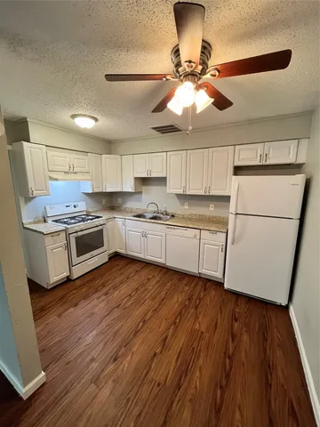 $1,195 | 4906 West Gate Boulevard, Unit 104, Austin, TX 78745