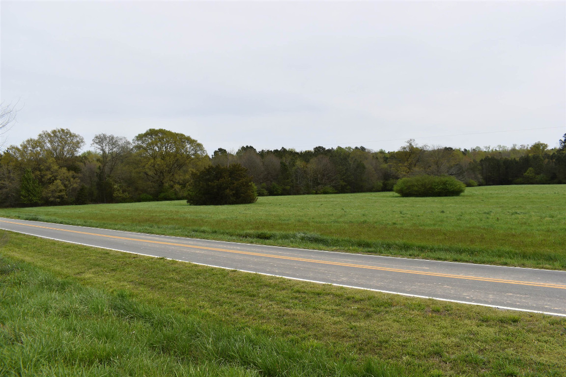 1076 Tom Stevens Road Siler City, NC 27344 - Photo 18 of 24 Gallery Image 18