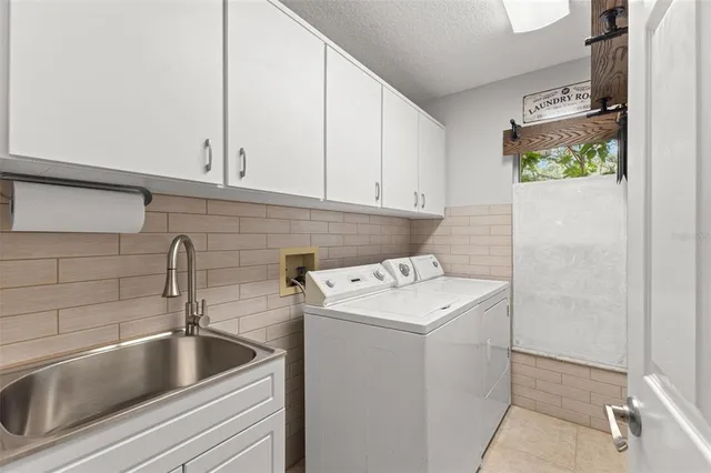 $575,000 | 3734 Thornbush Lane, New Port Richey, FL 34655