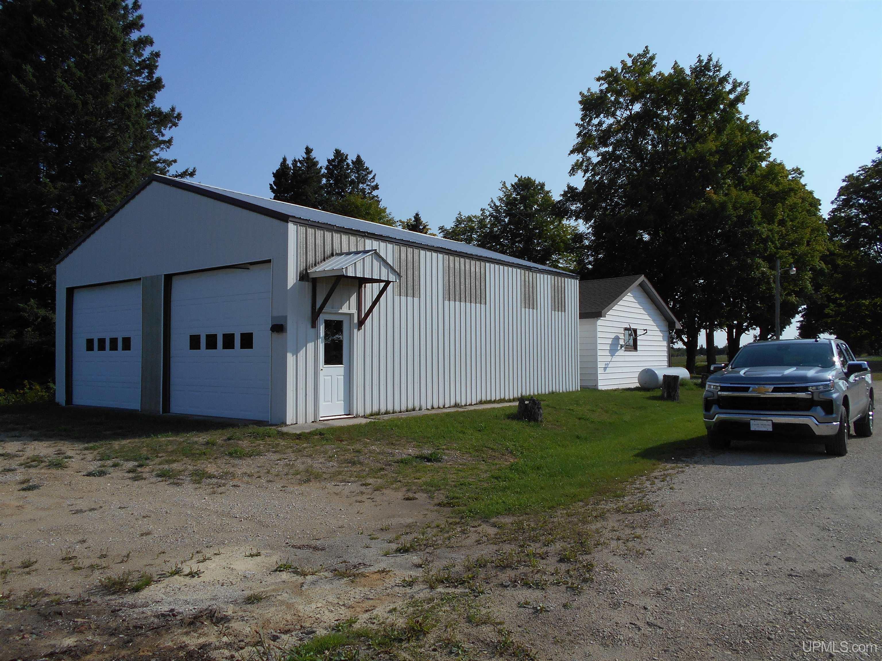 1727 N West Kendall Road Manistique, MI 49854 - Photo 6 of 49