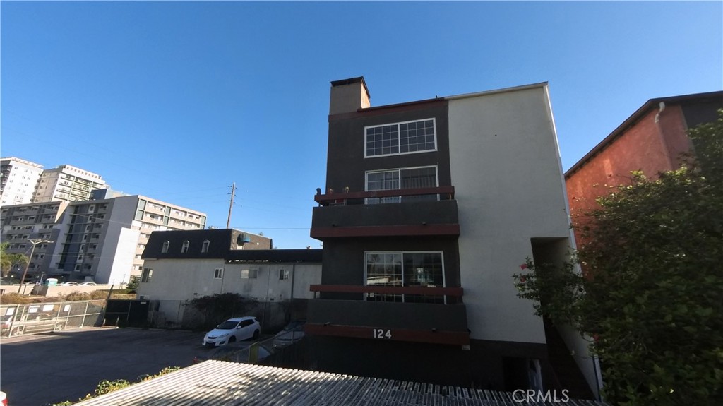 124 Buccaneer Street, Unit 1 Marina del Rey, CA 90292 - Photo 37 of 41 a view of balcony with furniture