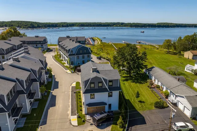 $1,450,000 | 22 Little Bay Drive, Dover, NH 03820