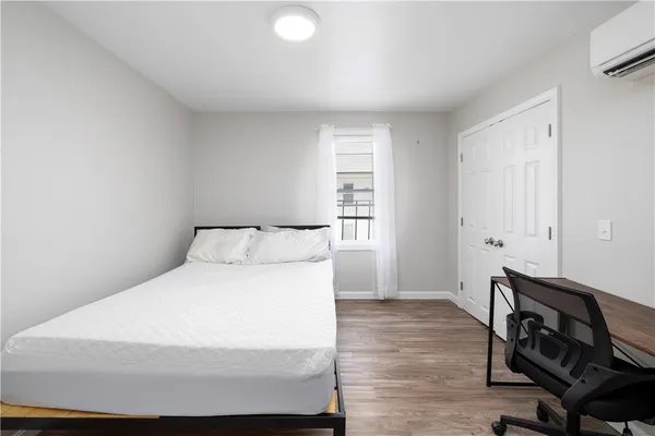 $2,000 | 121 Tell Street, Unit 3F, Providence, RI 02909