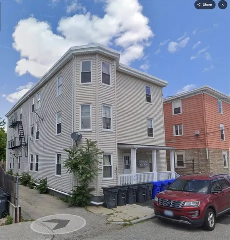 $2,000 | 121 Tell Street, Unit 3F, Providence, RI 02909