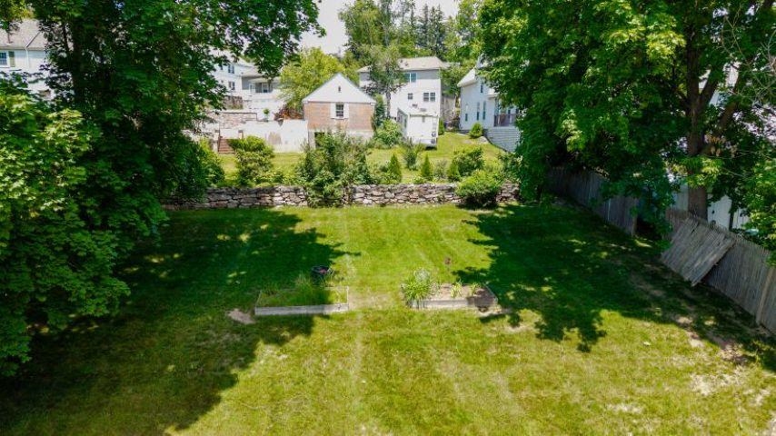 494 Laurel Street Manchester, NH 03103 - Photo 7 of 42