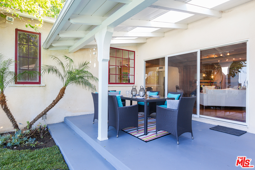 2580 Roscomare Road Los Angeles, CA 90077 - Photo 18 of 25