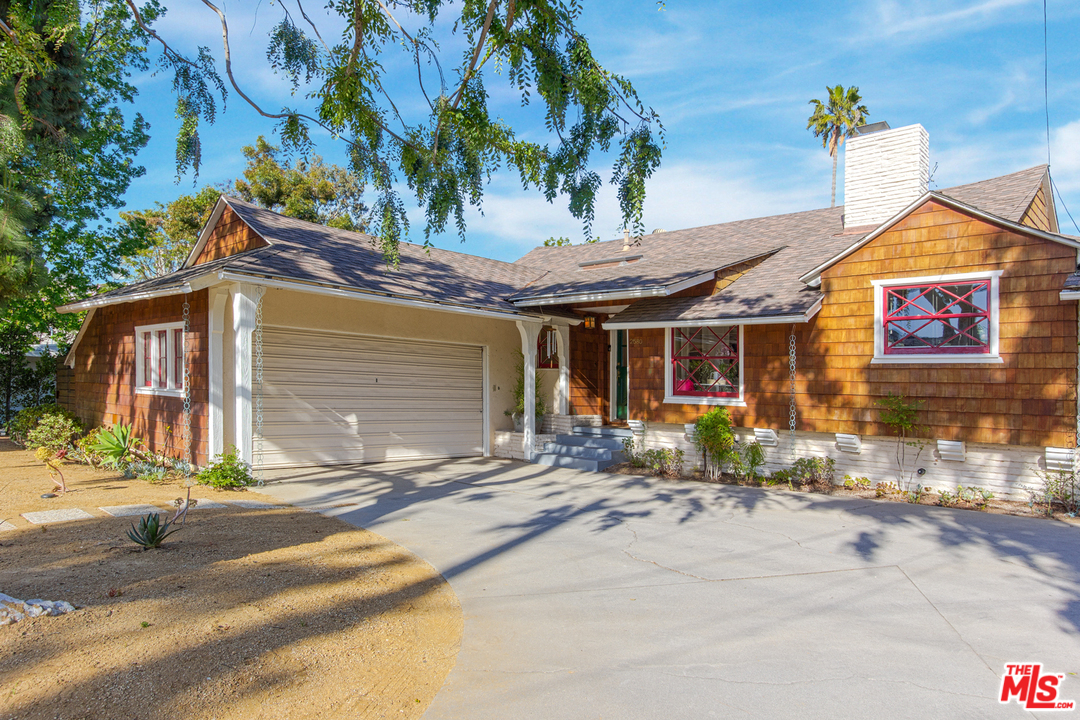 2580 Roscomare Road Los Angeles, CA 90077 - Photo 4 of 25