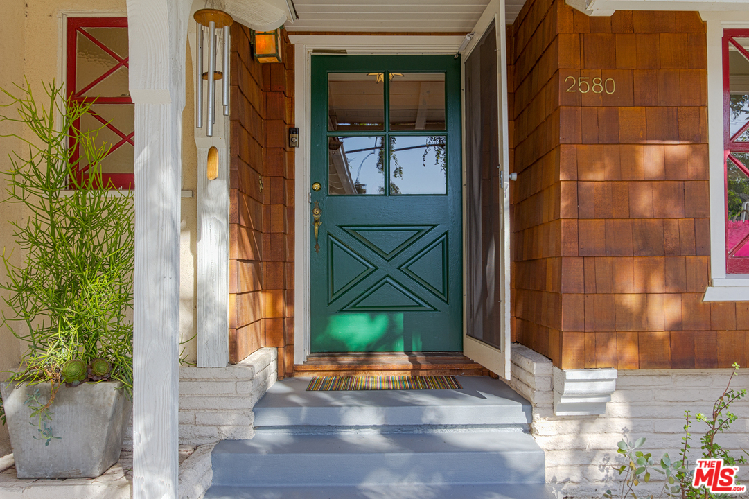 2580 Roscomare Road Los Angeles, CA 90077 - Photo 5 of 25