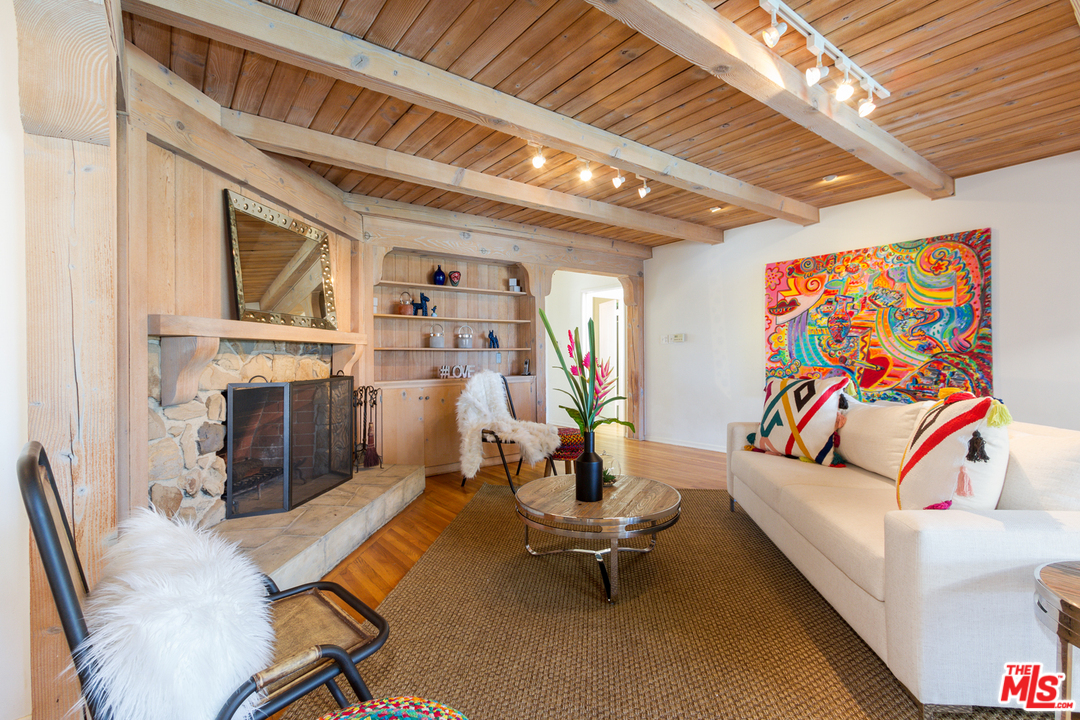 2580 Roscomare Road Los Angeles, CA 90077 - Photo 7 of 25