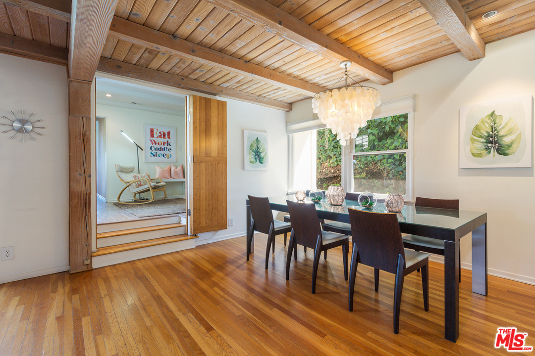 2580 Roscomare Road Los Angeles, CA 90077 - Photo 8 of 25