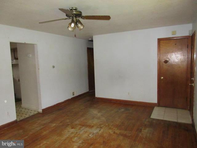 108 Charles Road Linthicum, MD 21090 - Photo 4 of 13 Living Room
